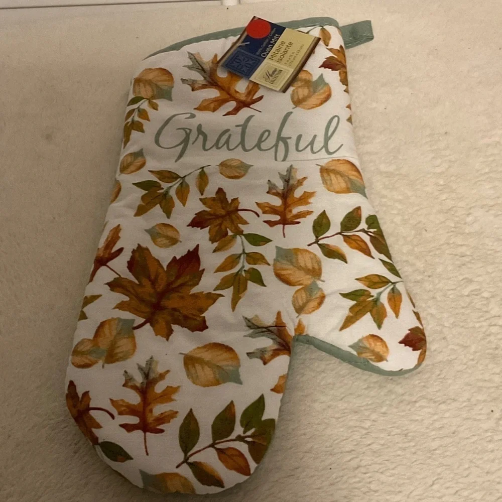Home Collection Autumn Leaves Oven Mitt